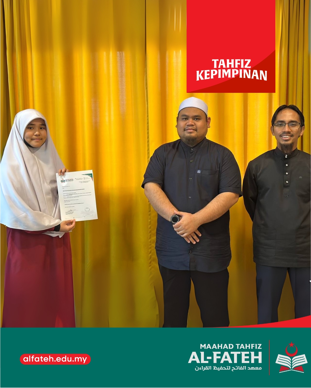 Salah seorang ahli Badan Kepimpinan Pelajar Puteri Maahad Tahfiz Al-Fateh sesi 2025/2026 bergambar selepas majlis pelantikan rasmi di Dewan Utama Al-Fateh.